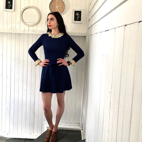 Vintage Dresses & Skirts - Navy crochet collar vintage tie waist minidress